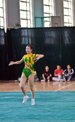 坚持健美操 保持好身材