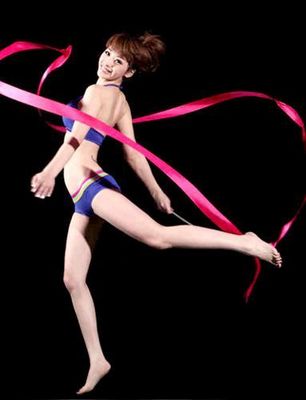 健美操 3招让你瘦腹又性感