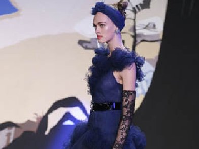 3月女星撞衫惹风潮！萝莉VS熟女