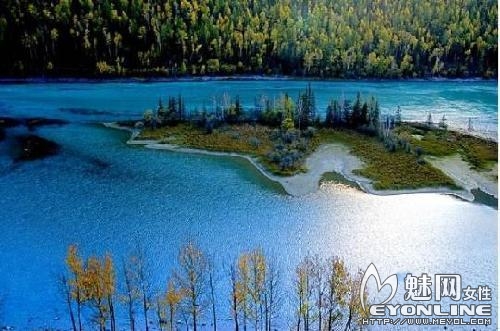 喀纳斯湖