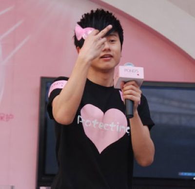 张杰与谢娜秀恩爱何必要竖中指