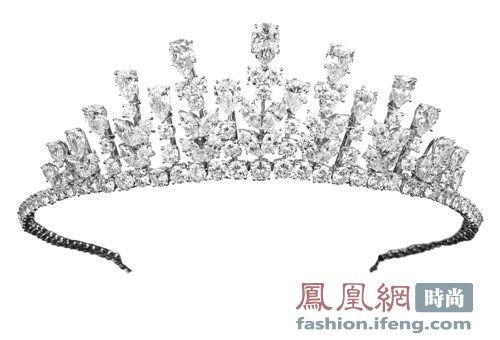　　传奇女性演绎顶级珠宝 梵克雅宝灵气之师