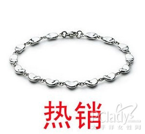 完美配饰 做圣诞Party女郎