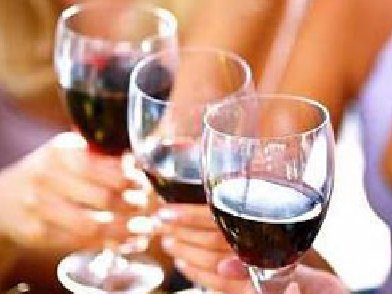 女性保健：女人喝红酒的九大好处